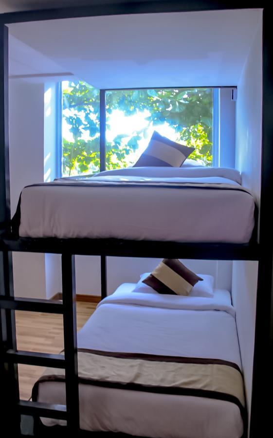 The Lodge Yangon Poshtel Extérieur photo