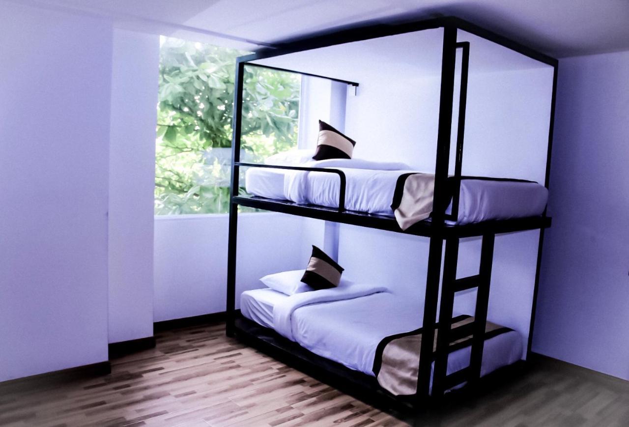 The Lodge Yangon Poshtel Extérieur photo